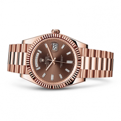 Review đồng hồ Rolex Day-Date 40 228235 mặt số Chocolate nạm kim cương