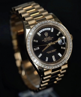 Đồng Hồ Rolex Day-Date 40 228398TBR-0001