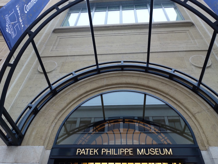 Trải nghiệm bảo tàng Patek Philippe: Bảo tàng đồng hồ tuyệt vời nhất trên thế giới 