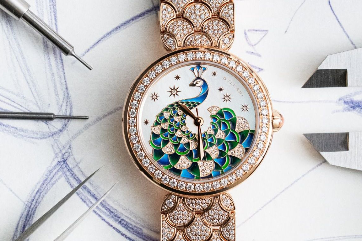 Choáng ngợp với vẻ đẹp lộng lẫy của TOP 5 đồng hồ trang sức cao cấp dành cho phái đẹp