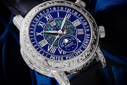 Patek Philippe Sky Moon Tourbillon Ref. 6002G-001 lập kỷ lục đồng hồ đấu giá trực tuyến với giá bán 5,8 triệu USD