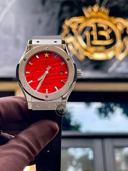 Hublot Classic Fusion Titanium Vietnam Limited Edition