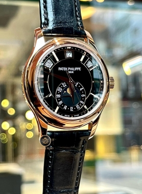 Patek Philippe Complications 5205R-010