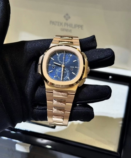 Patek Philippe Nautilus 5990/1R-001