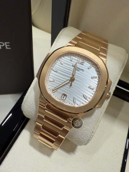 Patek Philippe Nautilus 7118/1R-001