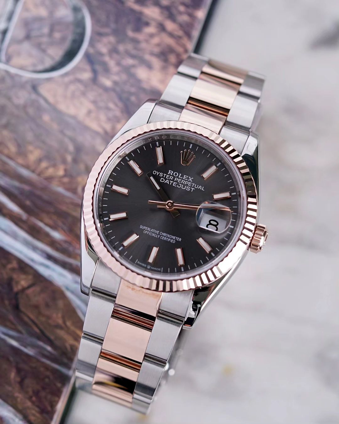 Rolex Datejust 36 126231 Mặt Số Rhodium Dây Đeo Oyster