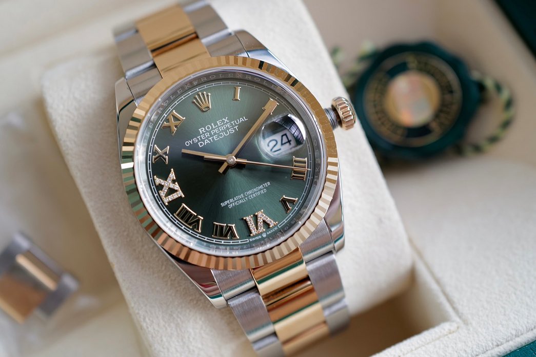 Rolex Datejust 36 126233 Mặt Số Xanh Lá Cọc Số La Mã