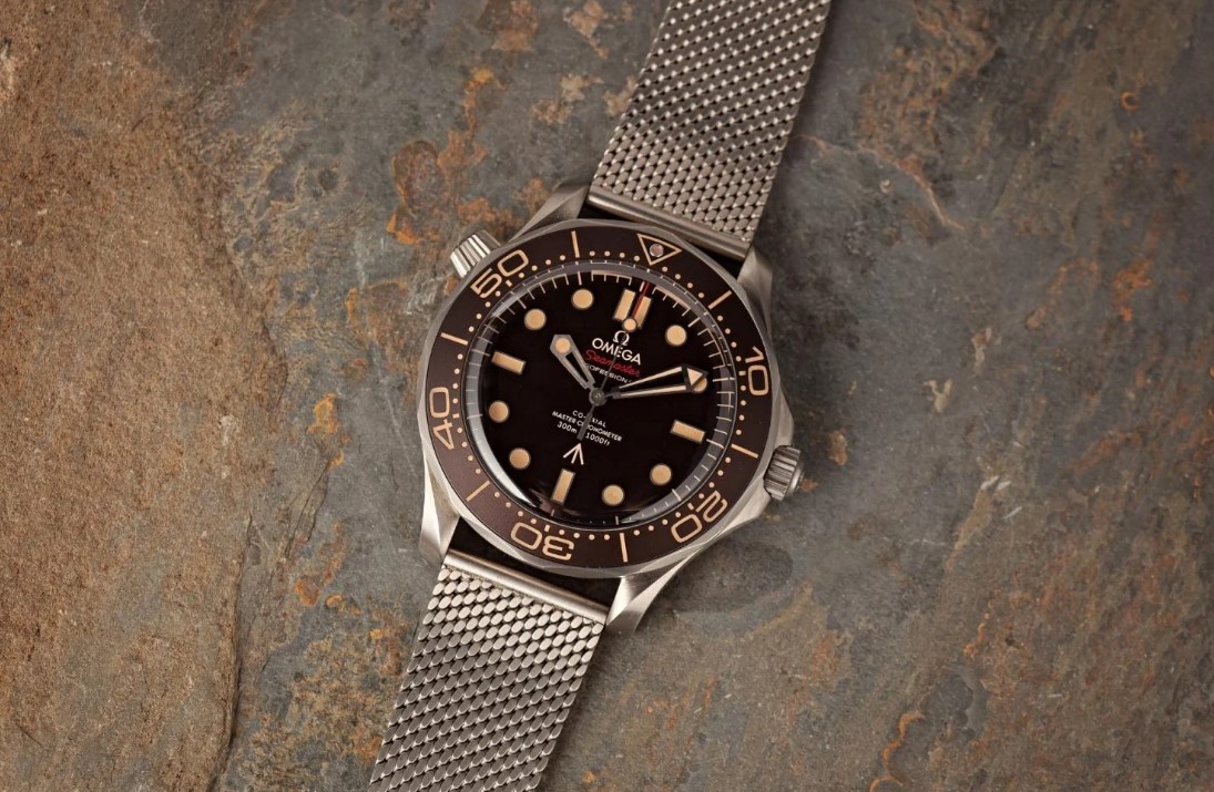 Những mẫu đồng hồ cao cấp từ Titanium tốt nhất trên thị trường - 2