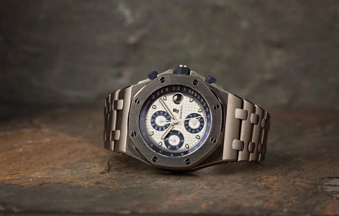 Những mẫu đồng hồ cao cấp từ Titanium tốt nhất trên thị trường - 5