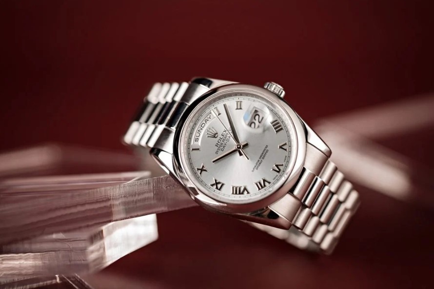  Rolex Day-Date Platinum: Mẫu đồng hồ dành cho các quý ông sành điệu