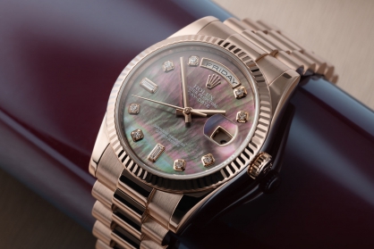 Bật mí 3 mẫu đồng hồ Rolex khảm xà cừ nổi bật ấn tượng