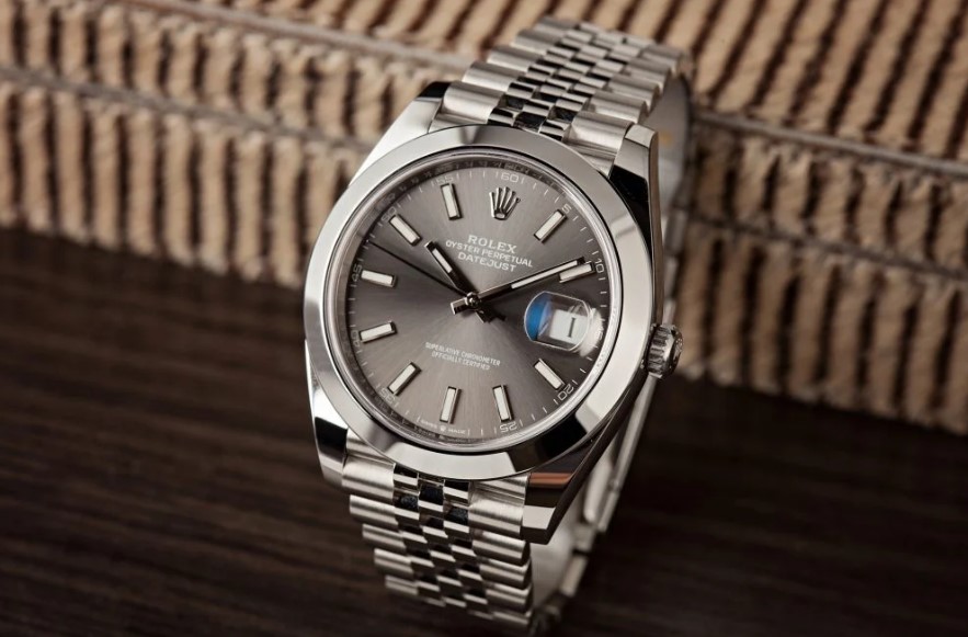 Tìm hiểu đồng hồ Rolex Datejust từ thép không gỉ đáng mua hiện nay