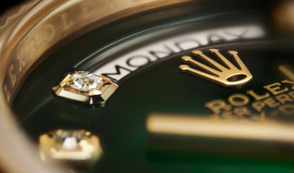 Nghệ thuật tạo nên những mẫu đồng hồ lấp lánh của Rolex