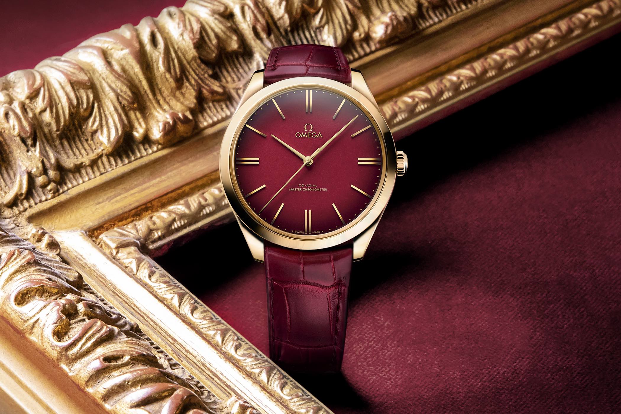 Ngắm nhìn 5 mẫu đồng hồ vàng và đỏ sở hữu nét đẹp vượt thời gian