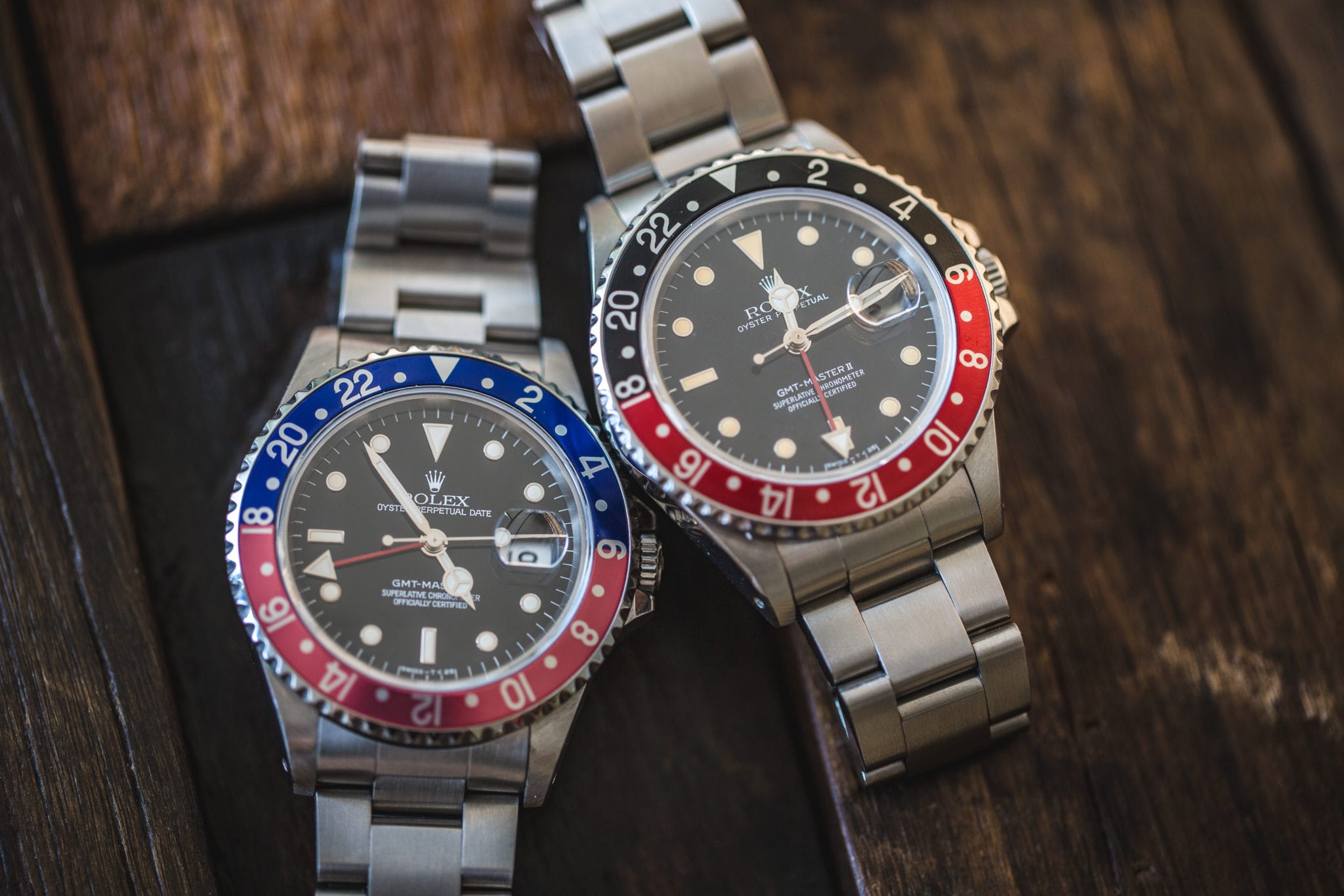  i m Kh c Bi t Gi a Rolex GMT Master V GMT Master II L G 