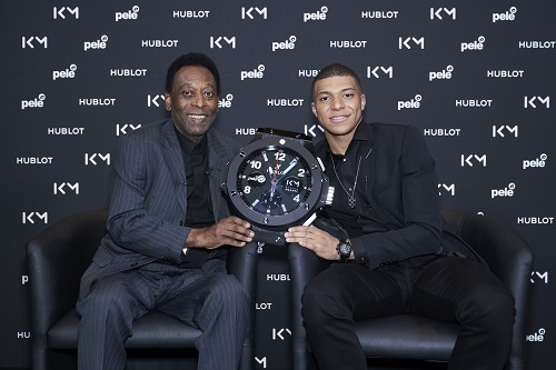 Ông vua bóng đá thế giới Pelé và Kylian Mbappé, tài năng trẻ nhiều triển vọng đều là những đại sứ của Hublot